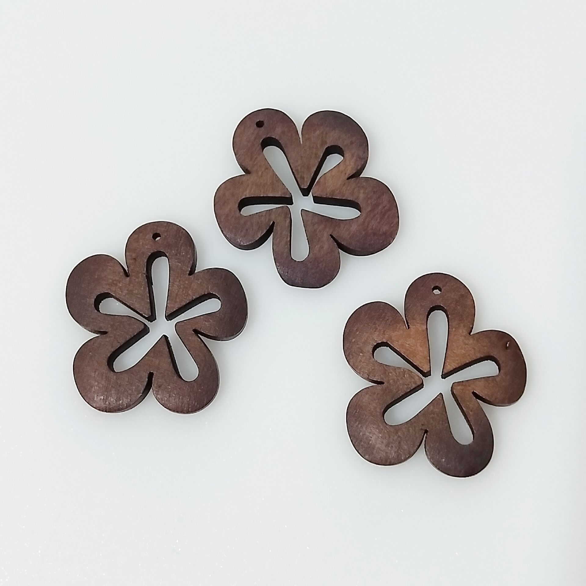 diy jewelry beading accessories without holes, 2.7cm five-petal flower hollow wood chip wooden necklace beading material Item Picture