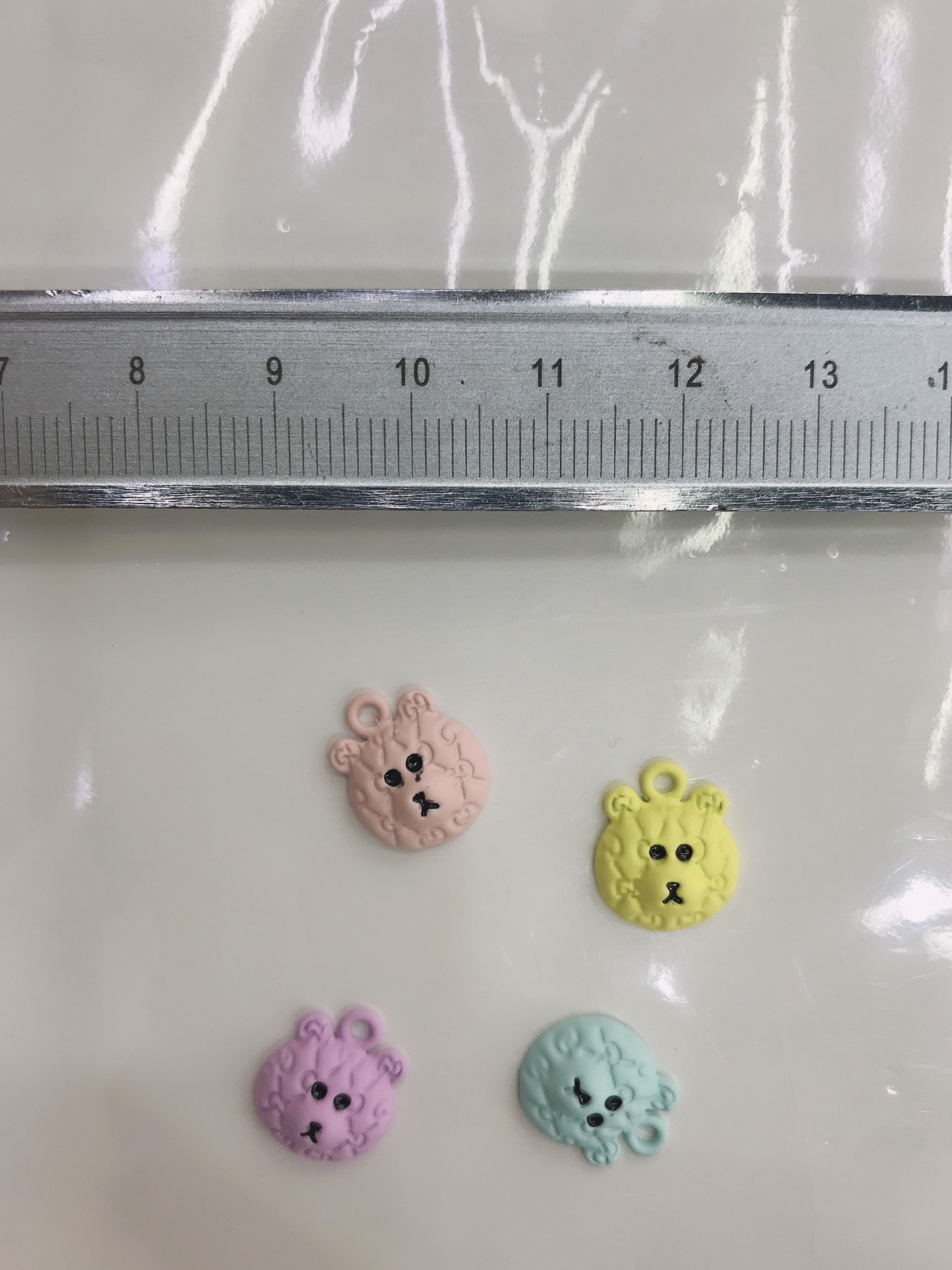 Bear head details Picture