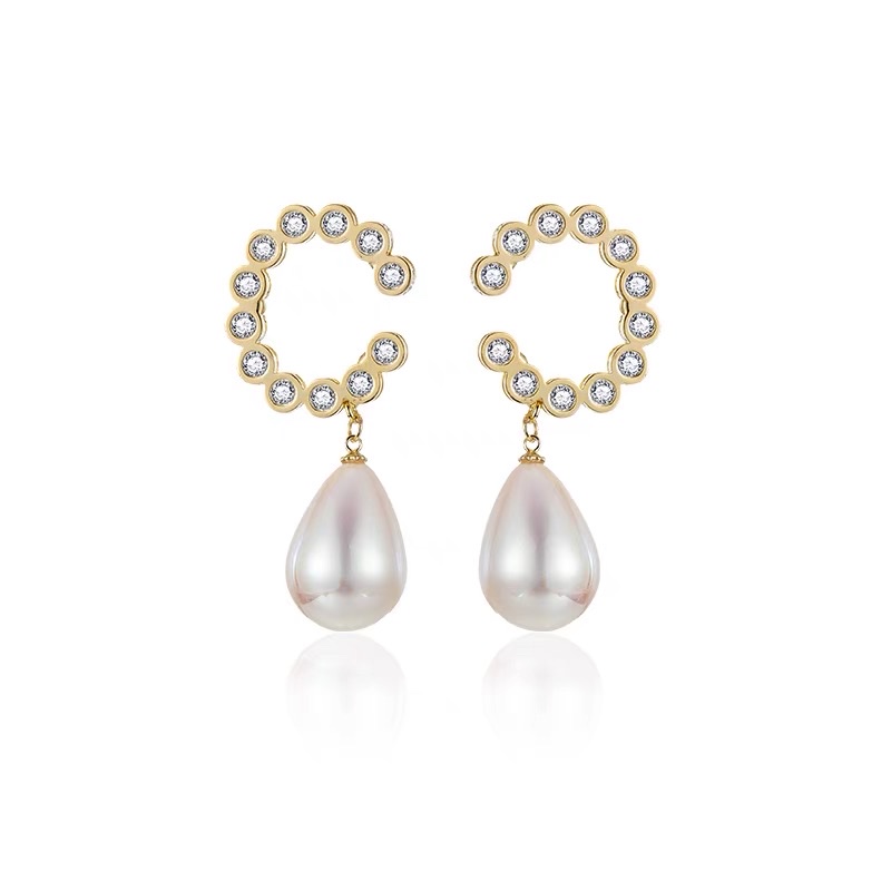 New original design C-shaped personalized, versatile and fashionable long earrings Item Picture