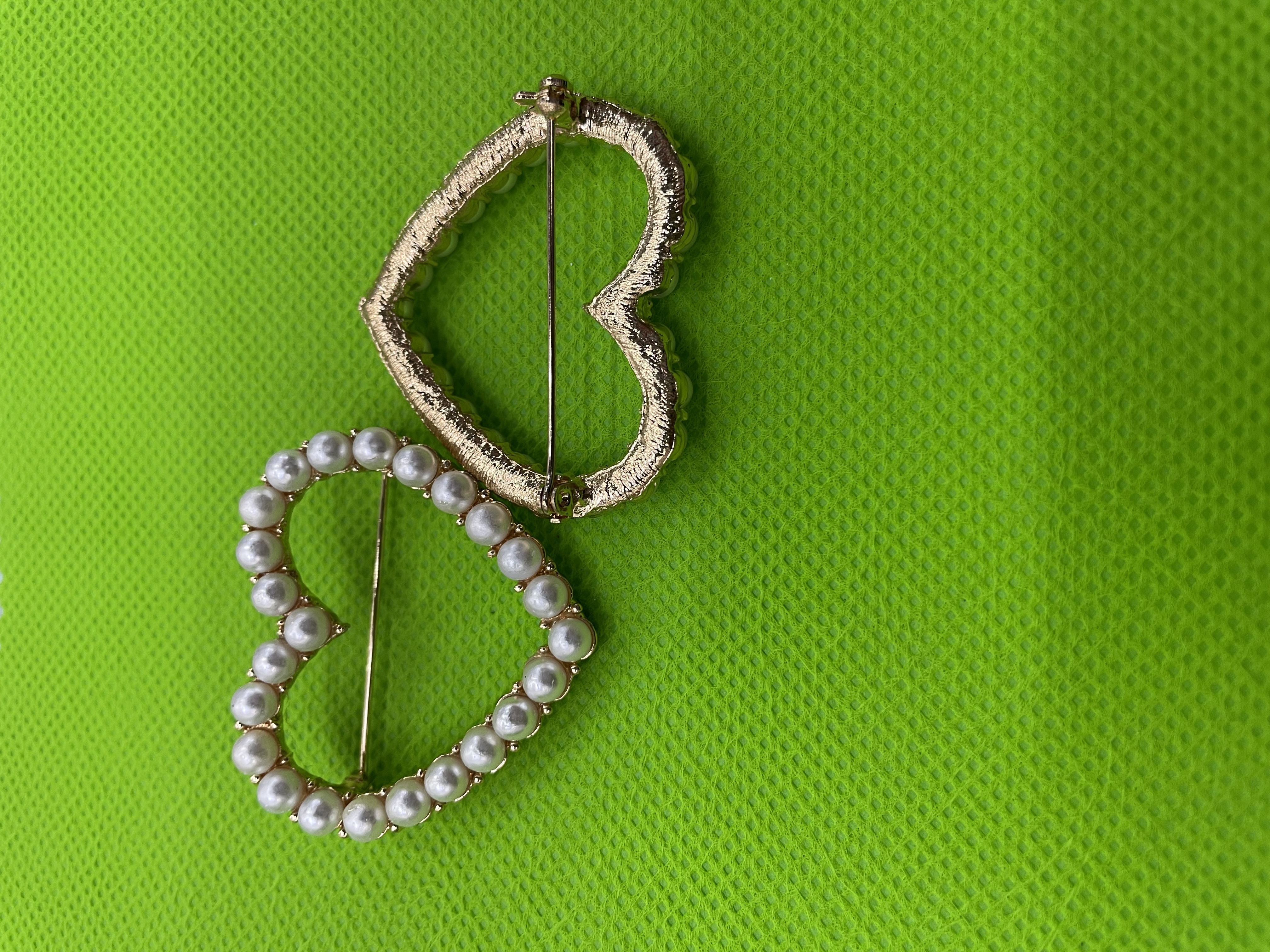 أزرار لؤلؤية، أزرار detail image 4