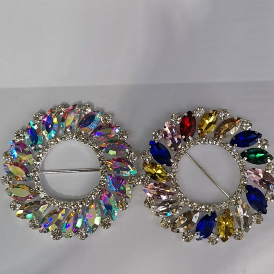 厂家直销时尚个性胸针其它服装展示道具网红同款配饰百搭精致