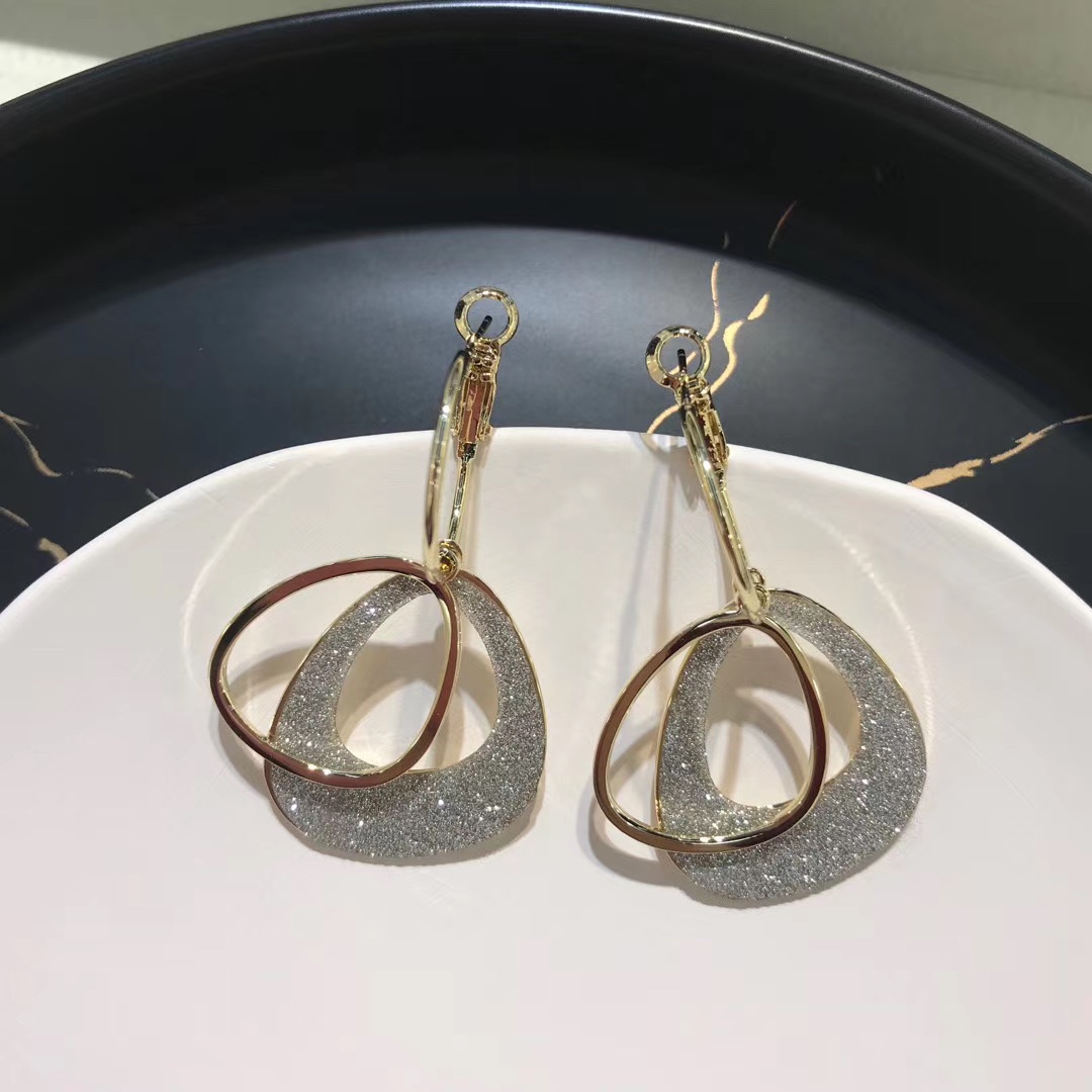 Summer niche design sense ear rings, 2021 new trendy earrings, elegant and high-end style, grand earrings, women's ear studs 12