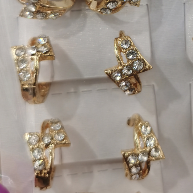 耳扣饰品女简约时尚小耳钉日常佩戴潮流设计感