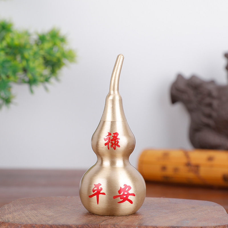 Supplying medium-sized pure copper gourd ornaments, gourd car hangers, car hangers, and creative hollow copper gourd hangers Specification image