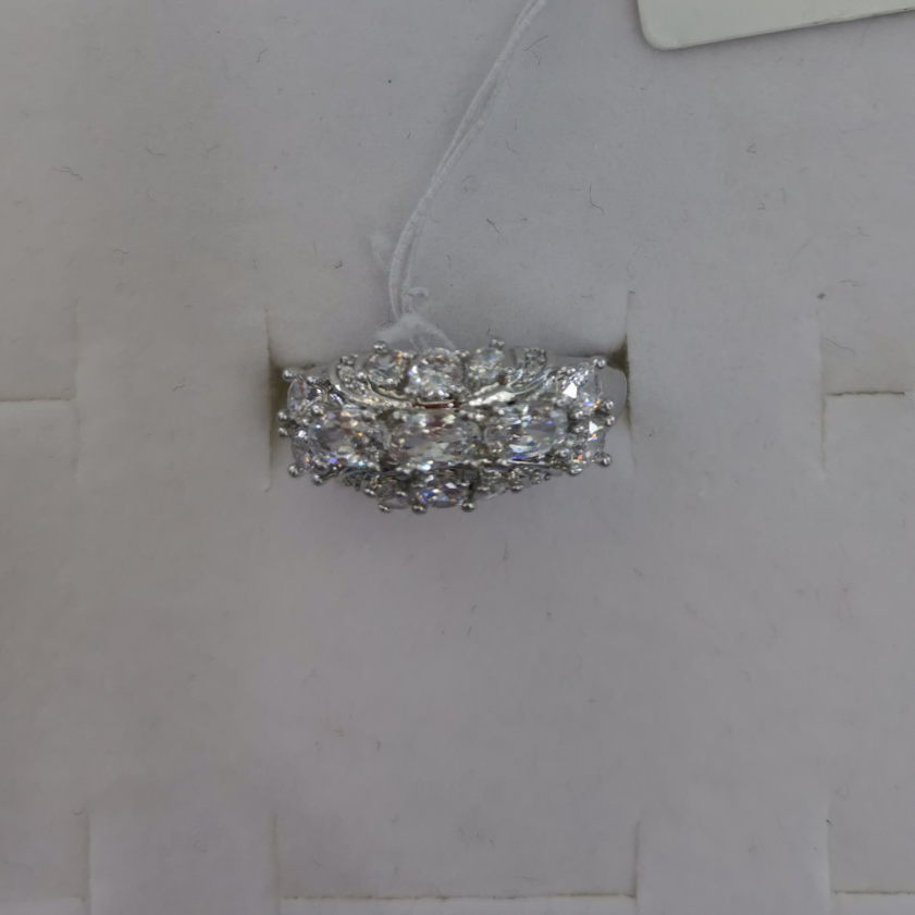 Silver ring looks simple