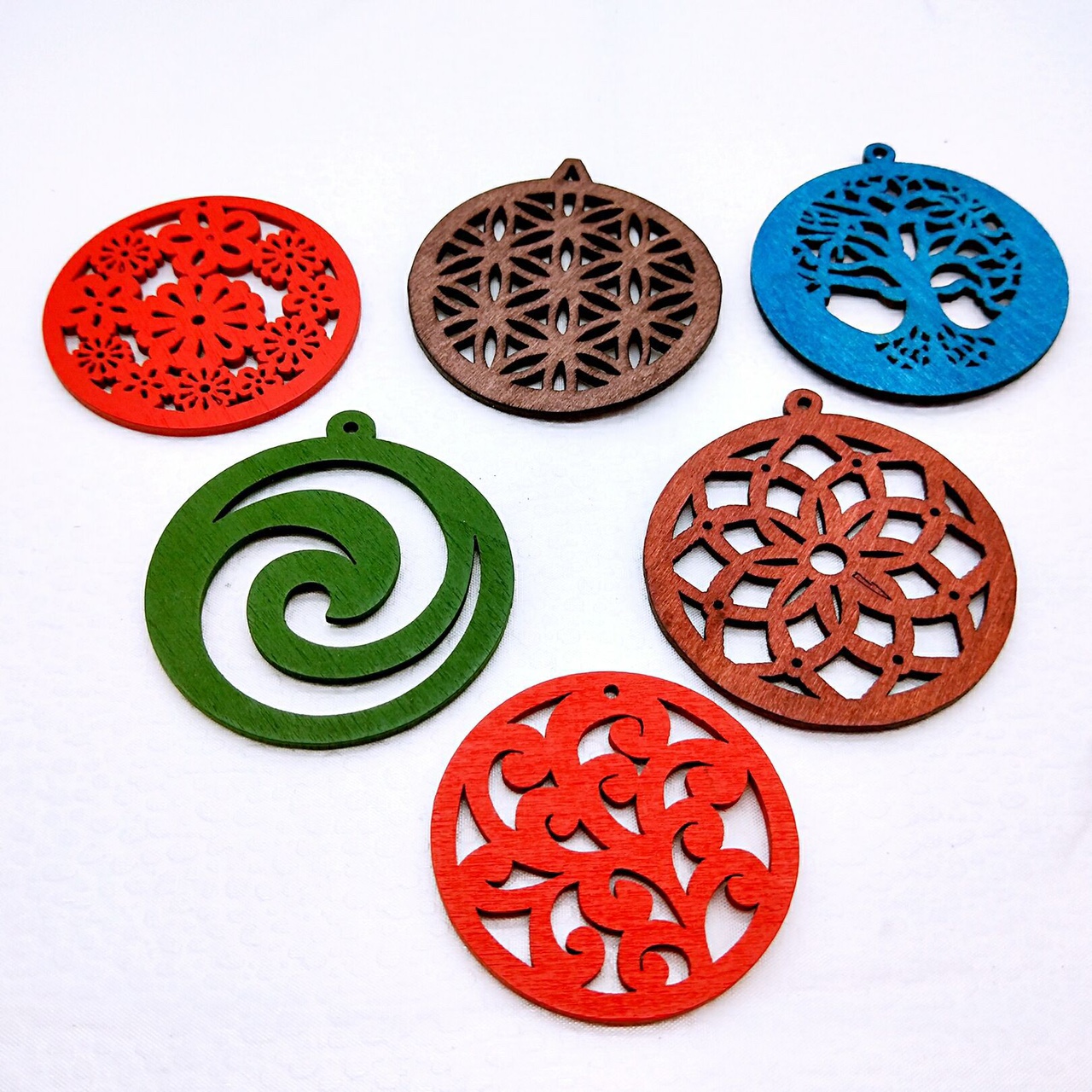 Wooden DIY jewelry materials, accessories, earring pieces, retro 55mm round, multiple hollowed-out wooden chip pendants, African