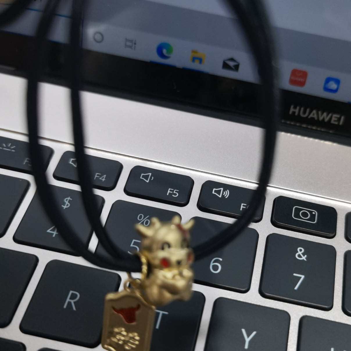 本命年牛年祈福发绳红色发饰头绳牛气冲天皮筋手链两用发圈201