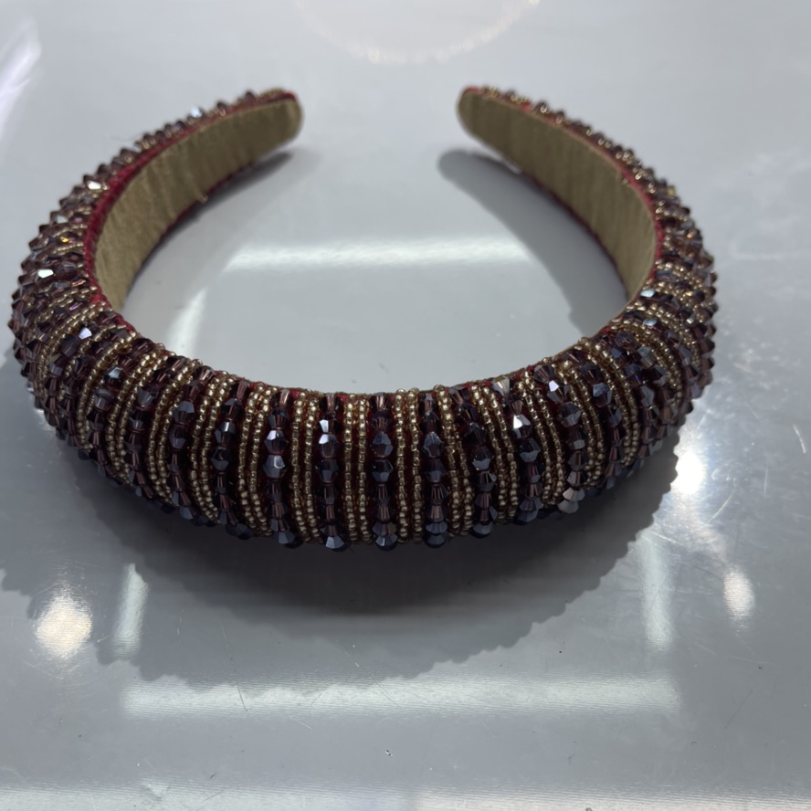 The latest hand-made crystal Internet celebrity 6-row neutron head buckle