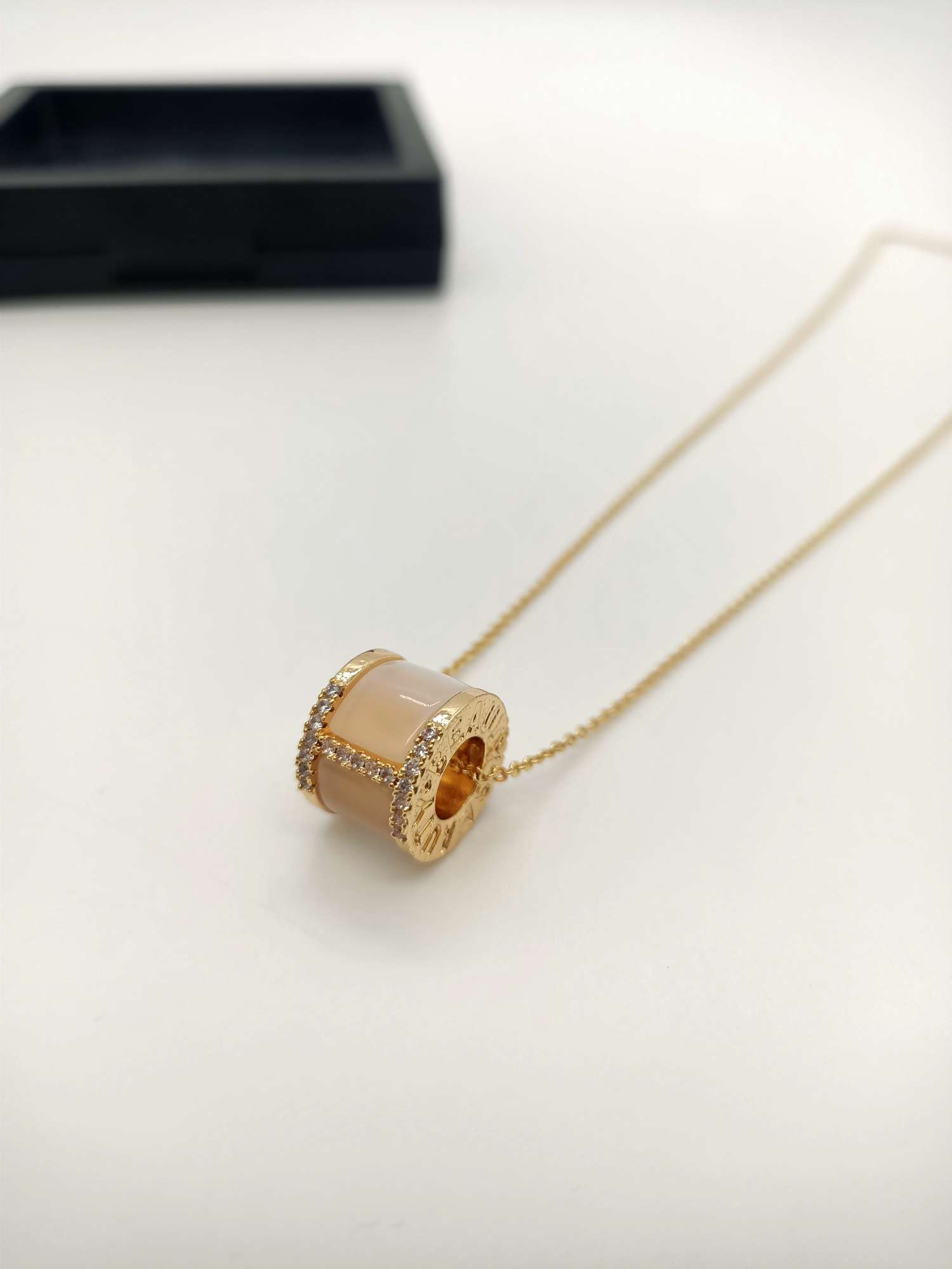 104欧美简约小众高级感K金色项链女ins潮轻奢冷淡风锁骨颈链详情图2