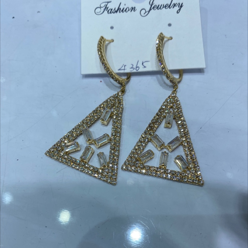 312