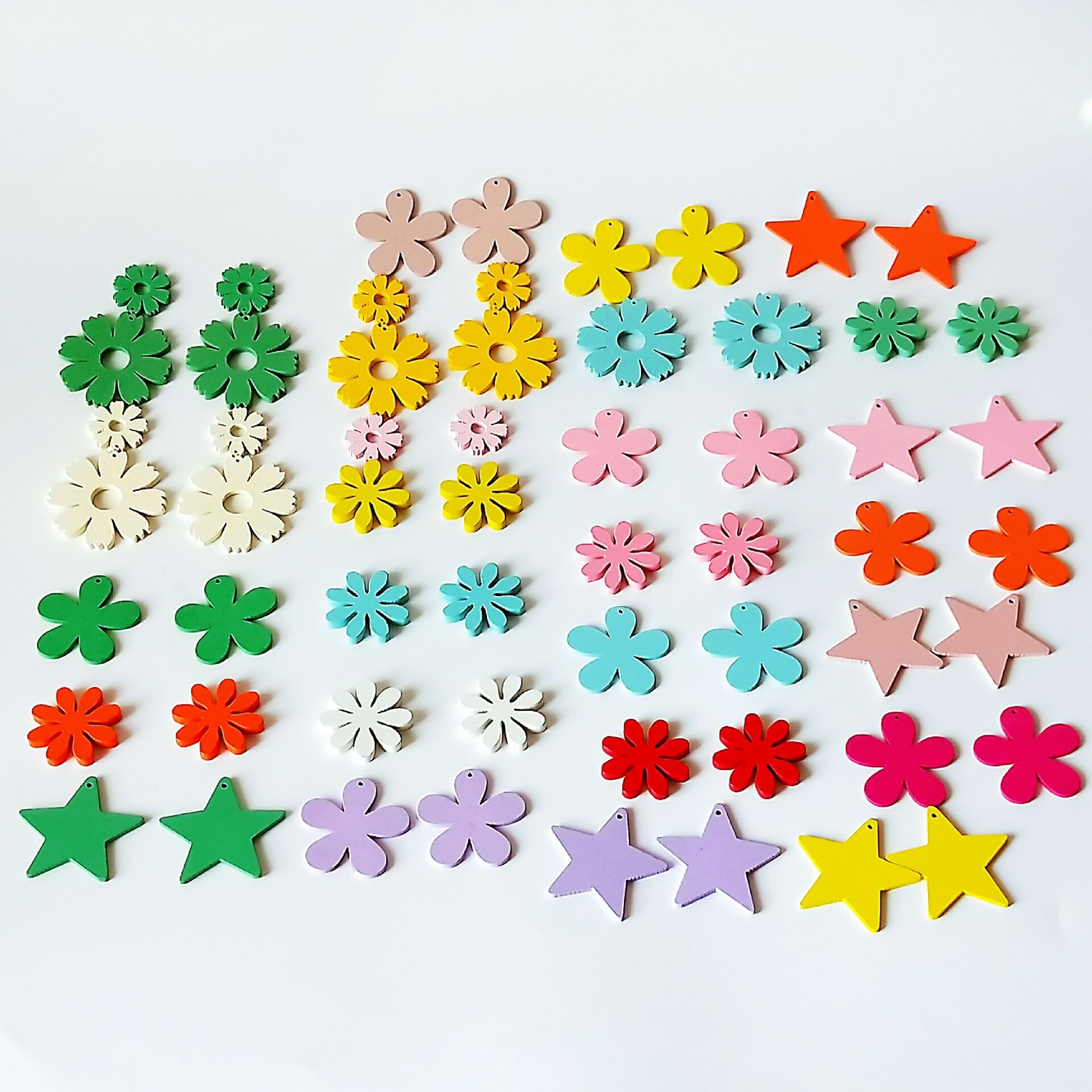 Wholesale of wooden DIY jewelry materials and accessories, including colorful earring pieces, multi-petal flower five-star hollowed-out geometric wood chips detail image 1