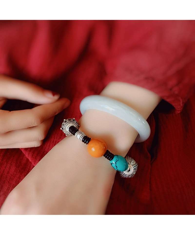 晶珀丽饰品绿松蜜蜡韩国进口弹力线财源滚滚藏银手链白底实物图