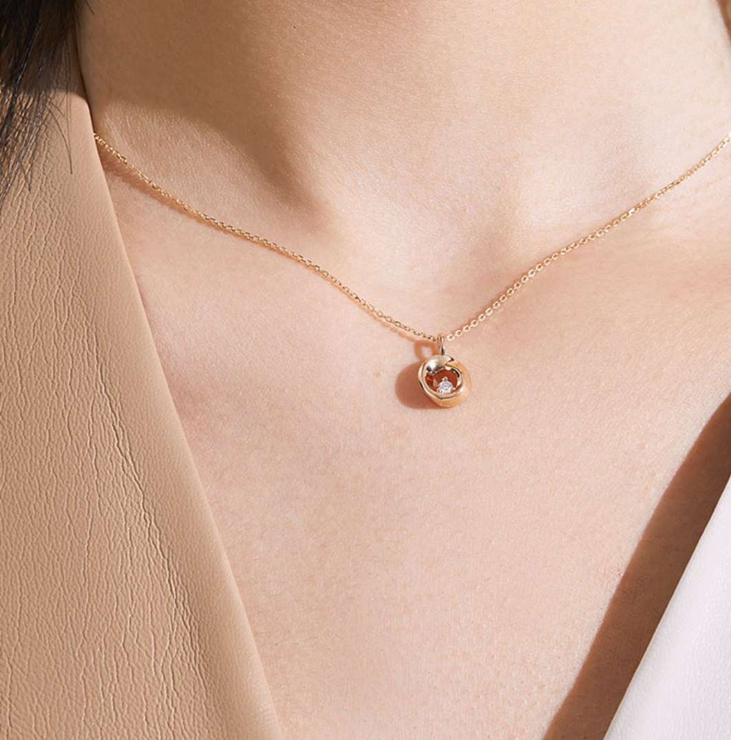 111欧美简约小众高级感K金色项链女ins潮轻奢冷淡风锁骨颈链细节图