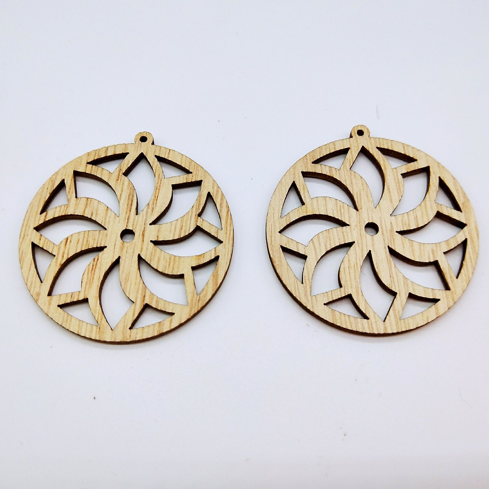 Wooden DIY jewelry materials, accessories, earring pieces, retro 55mm round, multiple hollowed-out wooden chip pendants detail image 3