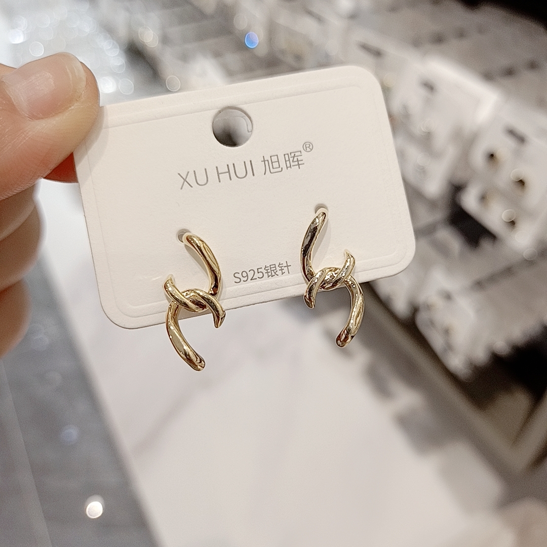 High-grade silver needle earrings A051