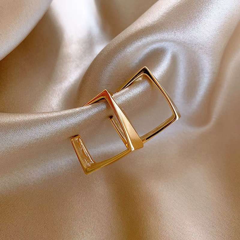 网络爆款耳环金属风耳环价格实惠工厂直销量大优惠详情图2