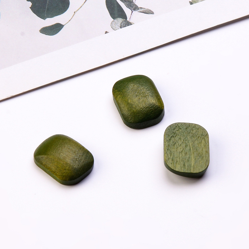 Laser-marked smiley face lotus wood beads detail image 20