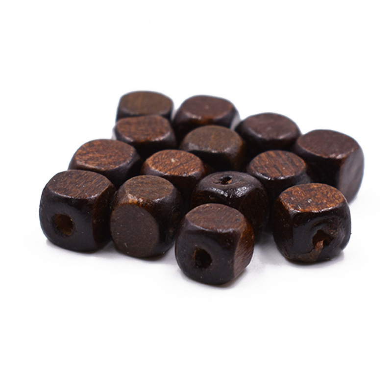 Wholesale of DIY jewelry accessories, wooden beads, children's handcrafted beads, Korean version 5-8mm square beads, and colored loose beads Application Scenario