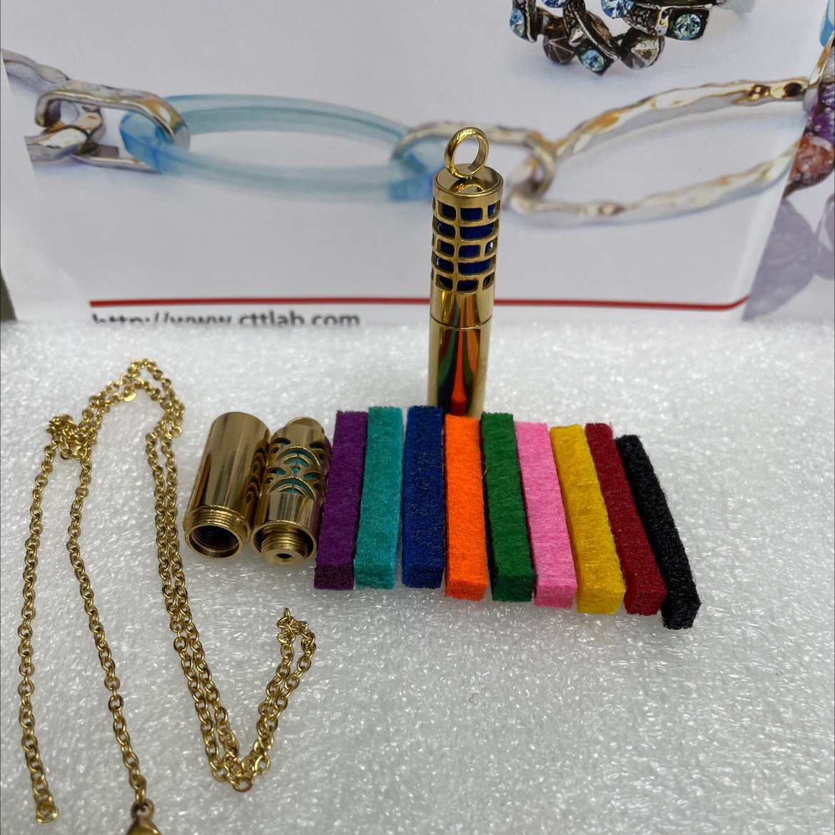 Stainless steel 3-section perfume bottle pendant with a gold inner core in multiple colors for replacement
