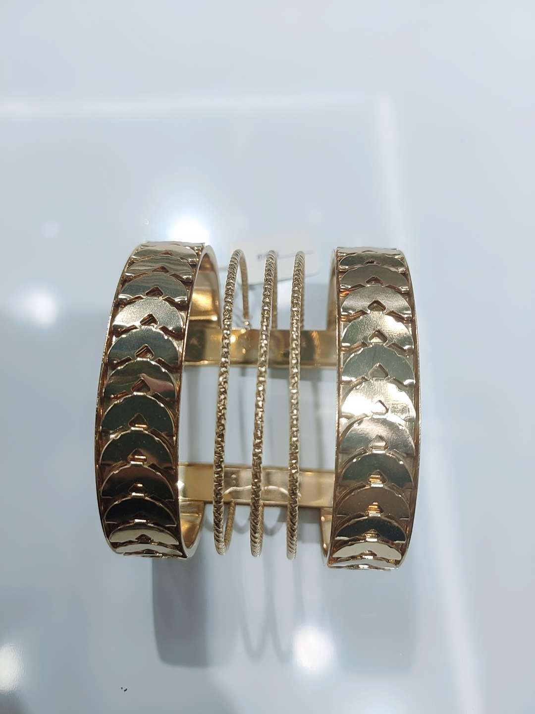 وصلب السهم في البنك البنك Specification image