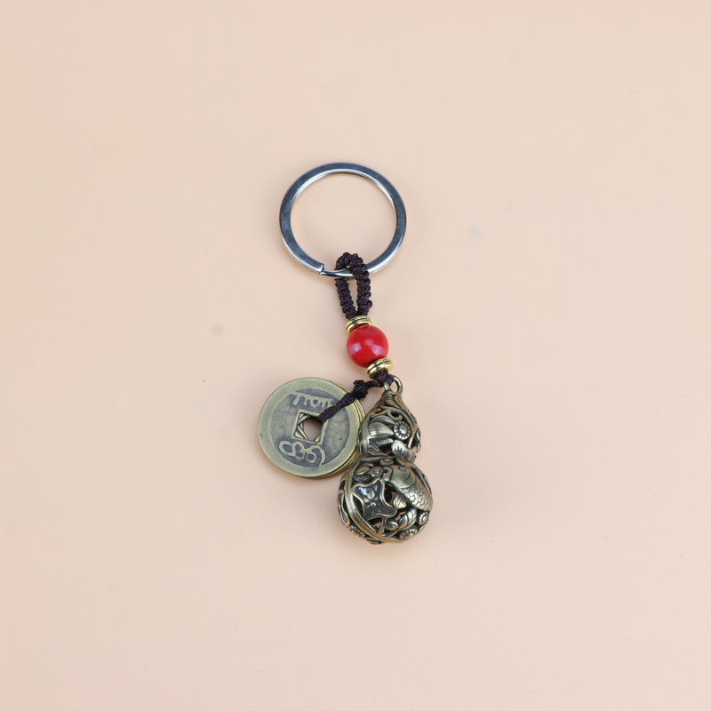 The manufacturer supplies five-emperor coin copper gourd keychain pendants, car key pendants, and small gourd keychains detail image 2