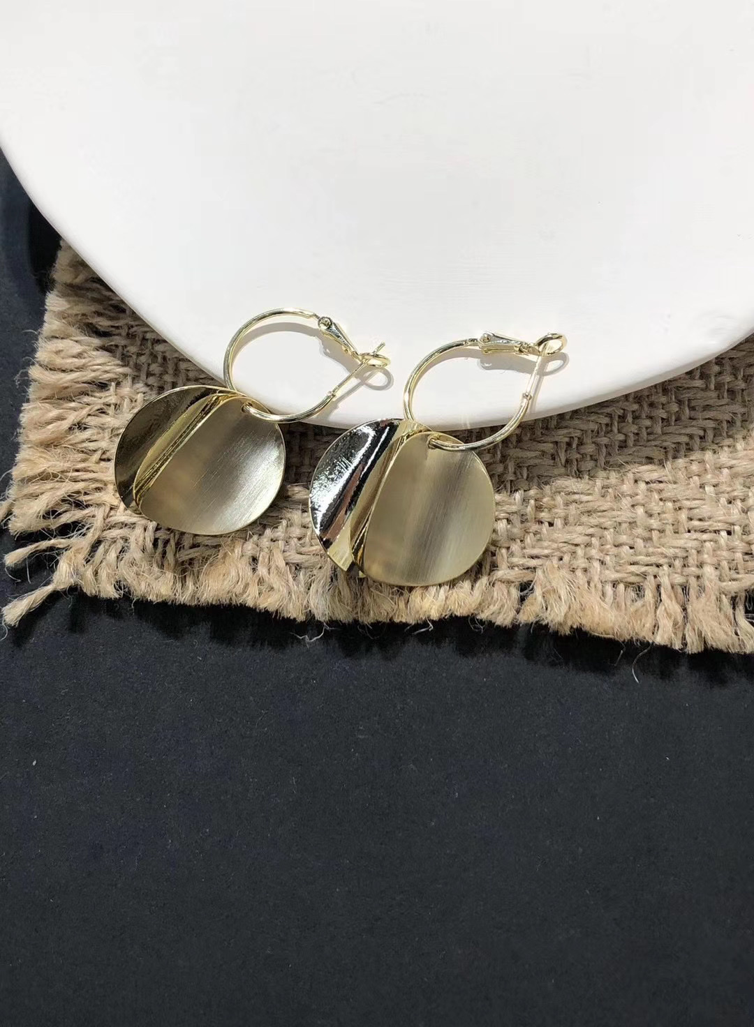 S925 Silver Needle Pure Pearl Camellia Earrings, elegant and grand Earrings, summer stud earrings, French Earrings 1 Application Scenario