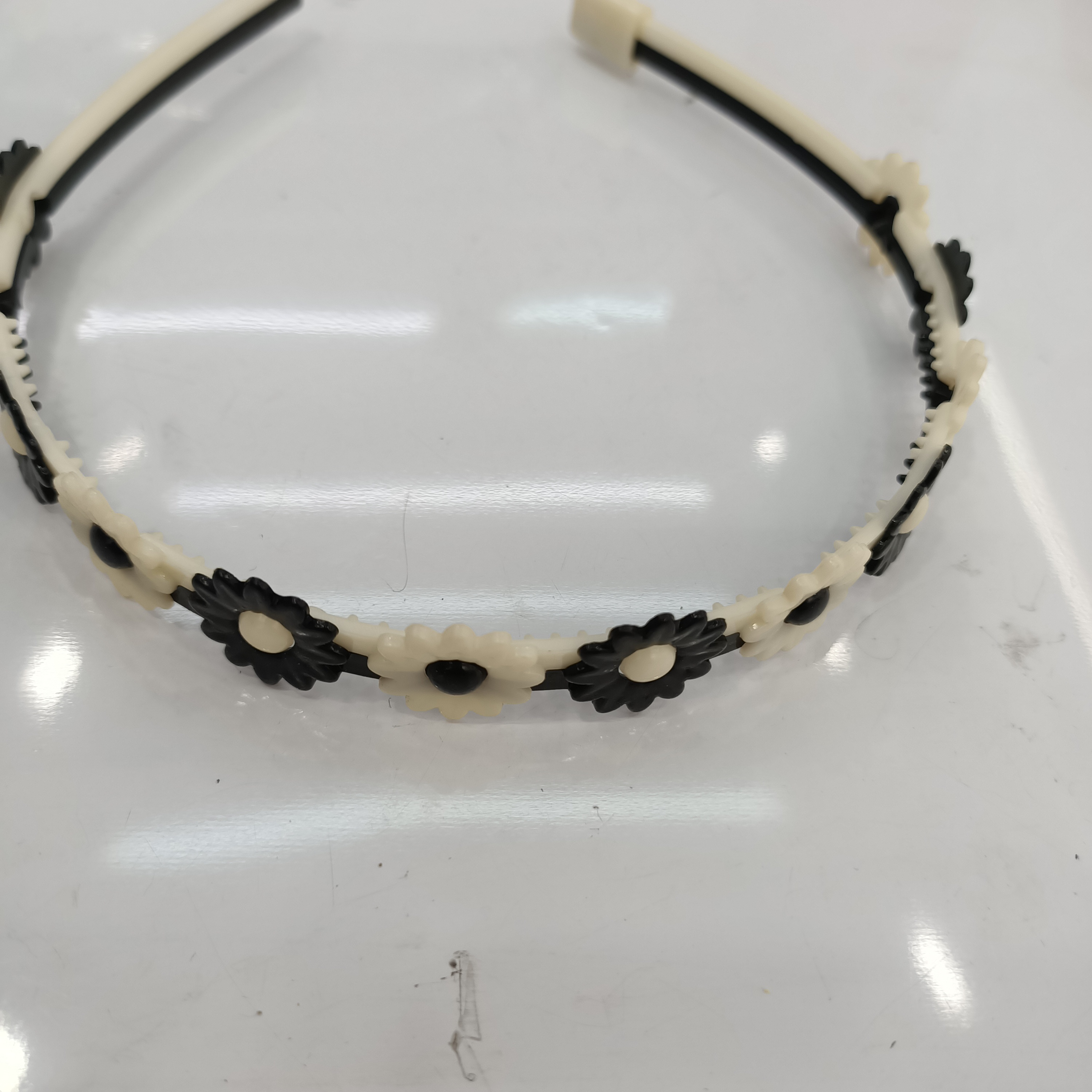 Two-tone sunflower black