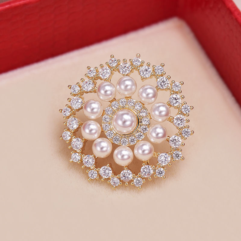 Round pearl brooch Women's atmospheric corsage pin dress collar pin silk scarf buckle