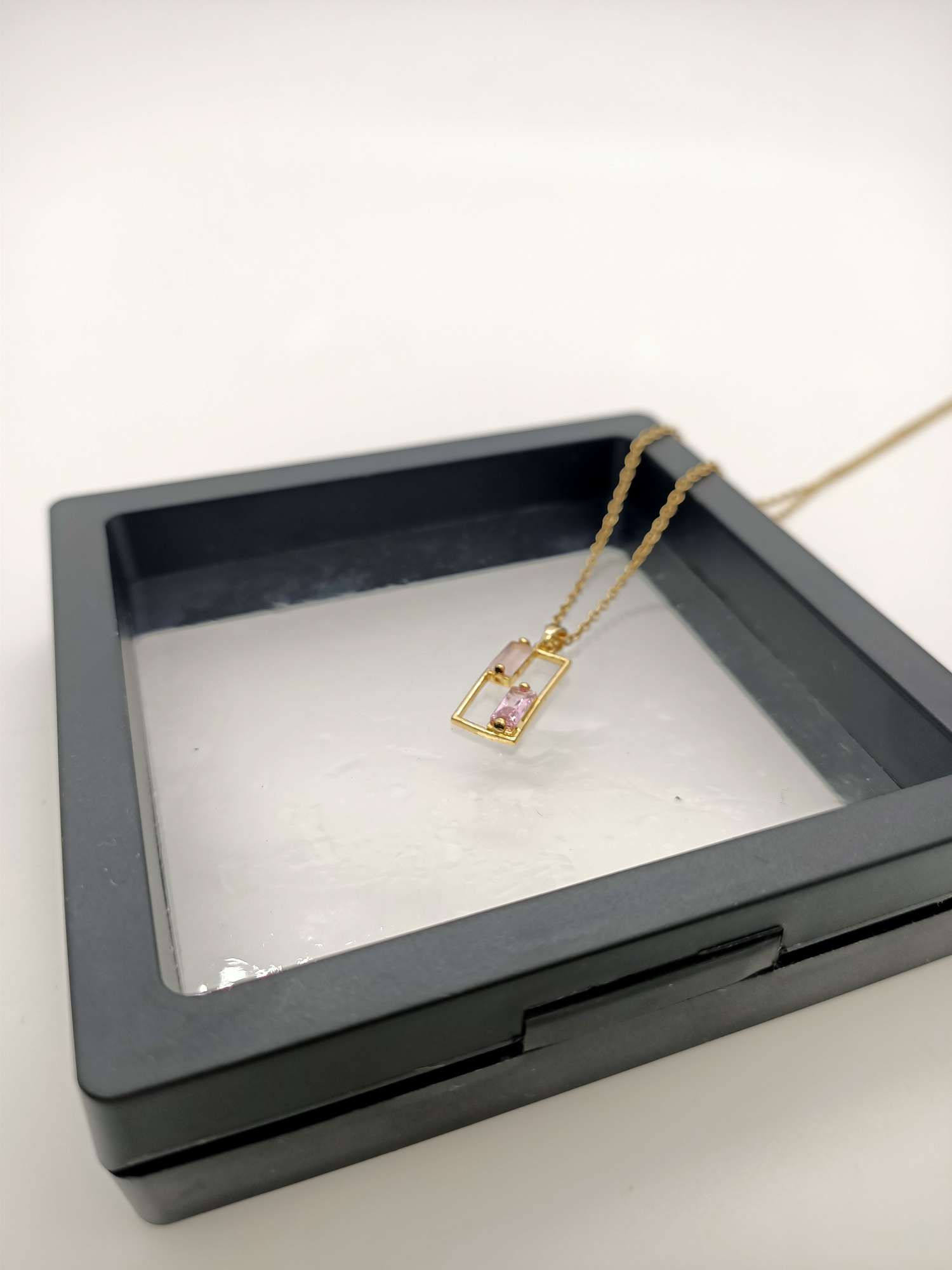 136欧美简约小众高级感K金色项链女ins潮轻奢冷淡风锁骨颈链细节图