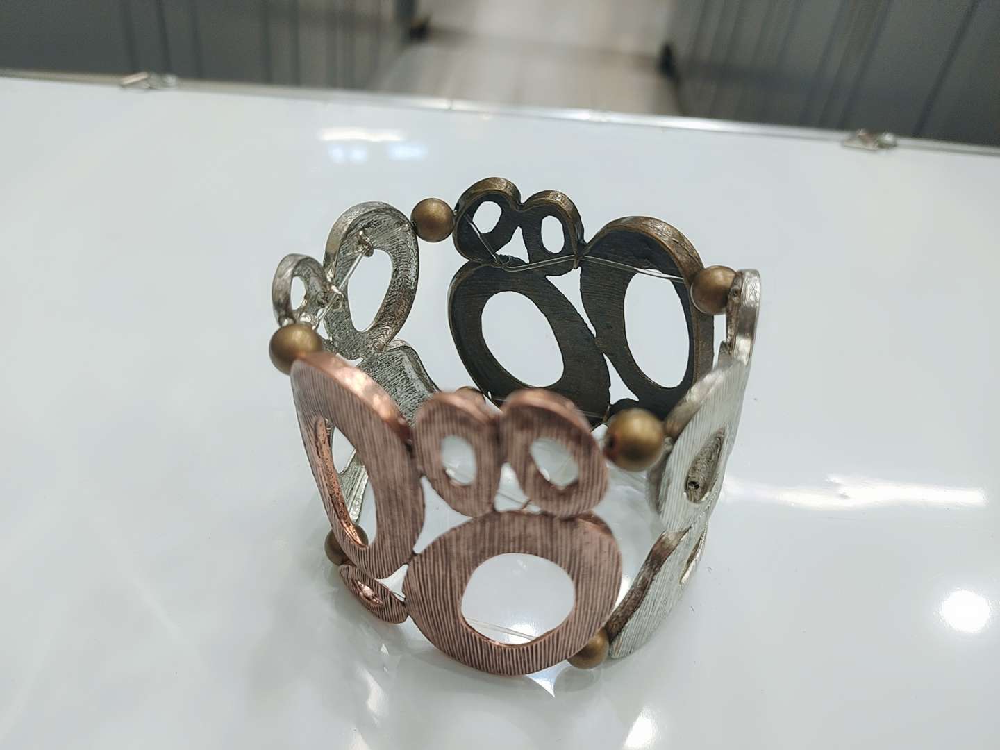 Brushed retro alloy bracelet for women, fashionable, simple and individual retro jewelry for women Specification image