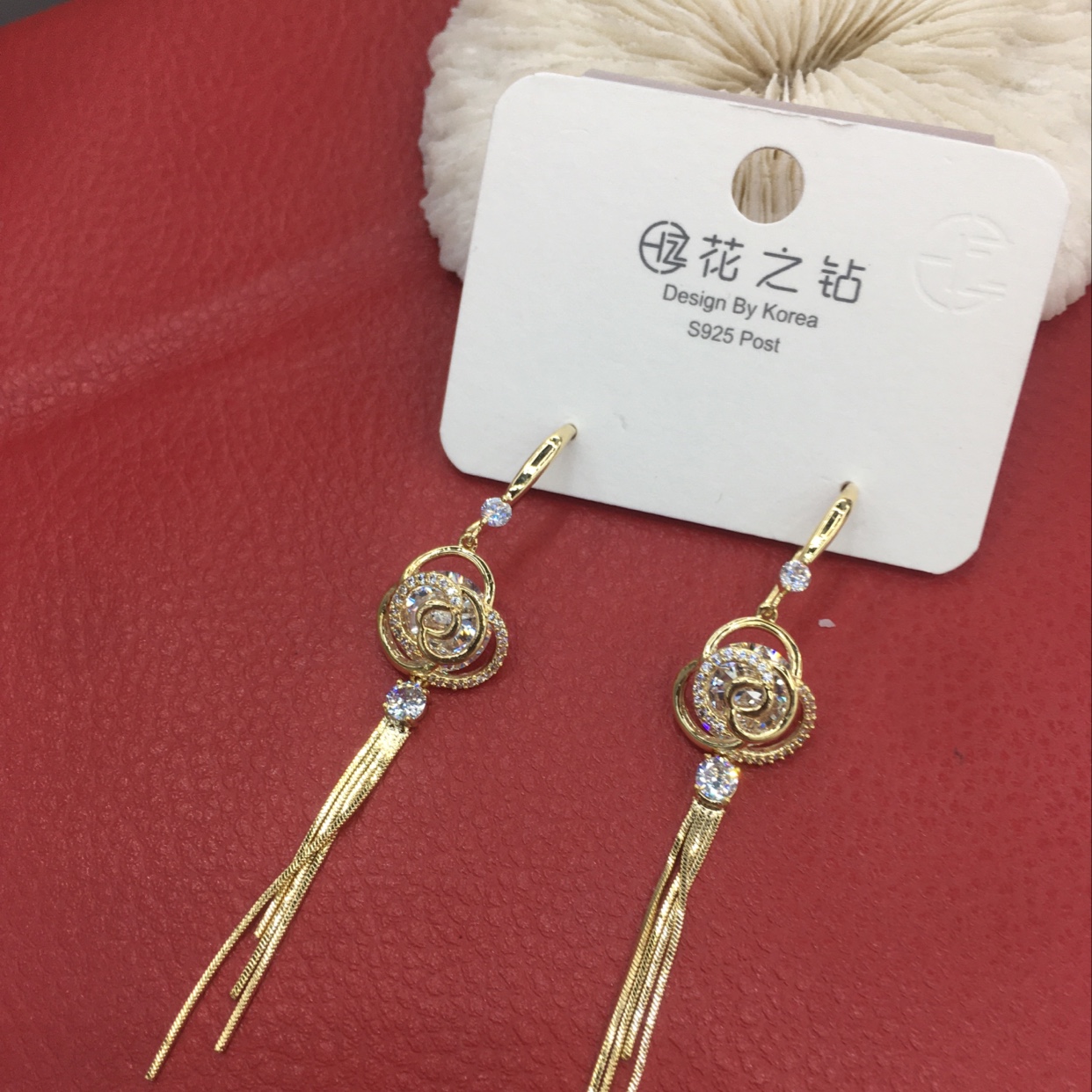 Rose short cut earrings