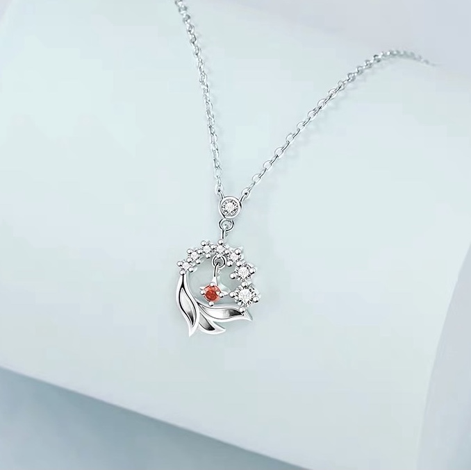 Fox tail necklace