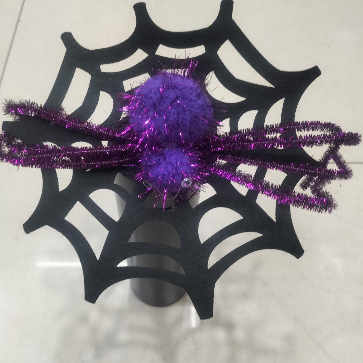 蜘蛛网加蜘蛛头扣图