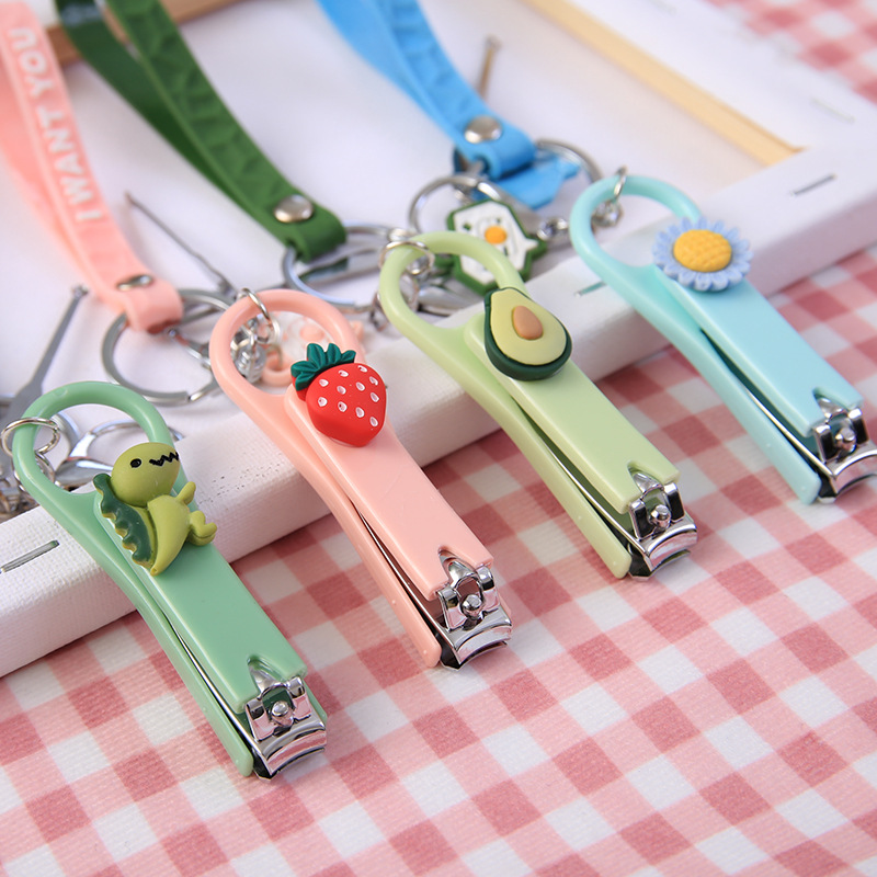 卡通情侣钥匙扣指甲剪挖耳勺男女公仔钥匙链汽车锁匙扣创意礼品5