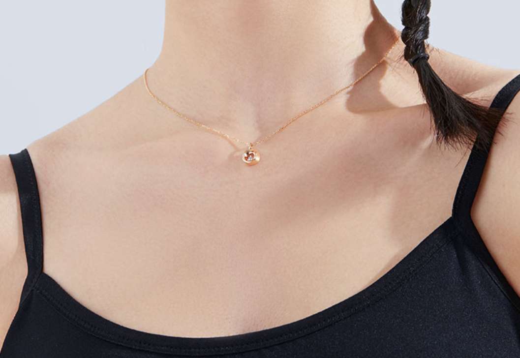 111欧美简约小众高级感K金色项链女ins潮轻奢冷淡风锁骨颈链详情图1