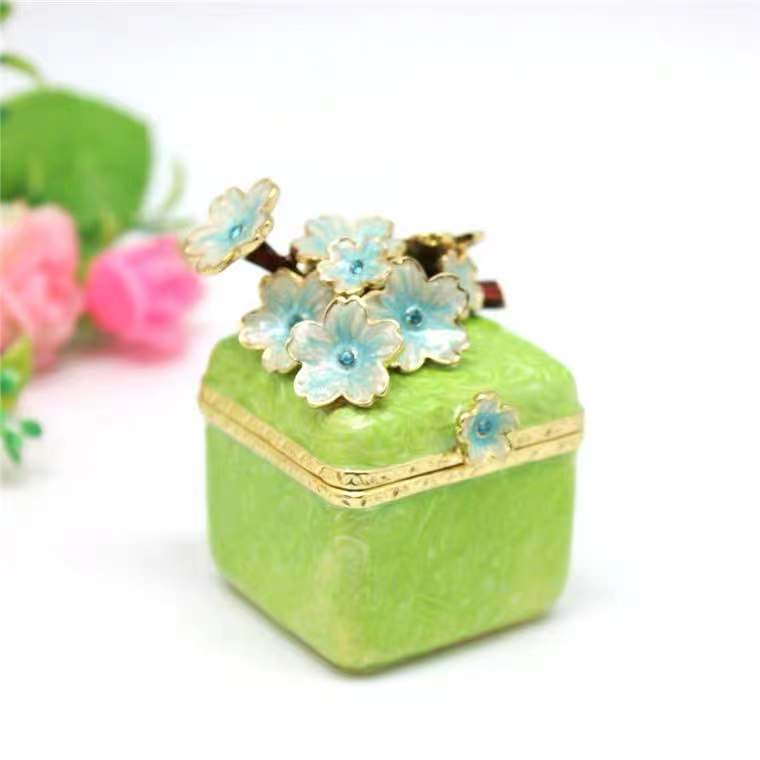 Factory Direct Sales Of Alloy Animal Jewelry Box, Ring Necklace Jewelry Box Flower Box Square Box, Tourist Attractions Hot Products, E-Commerce Amazon Hot Products details Picture