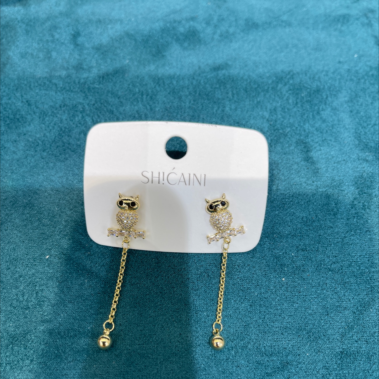 Pendant with micro fringe