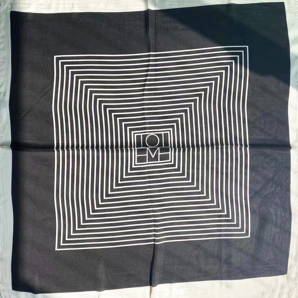 70Cm Square Towel 13