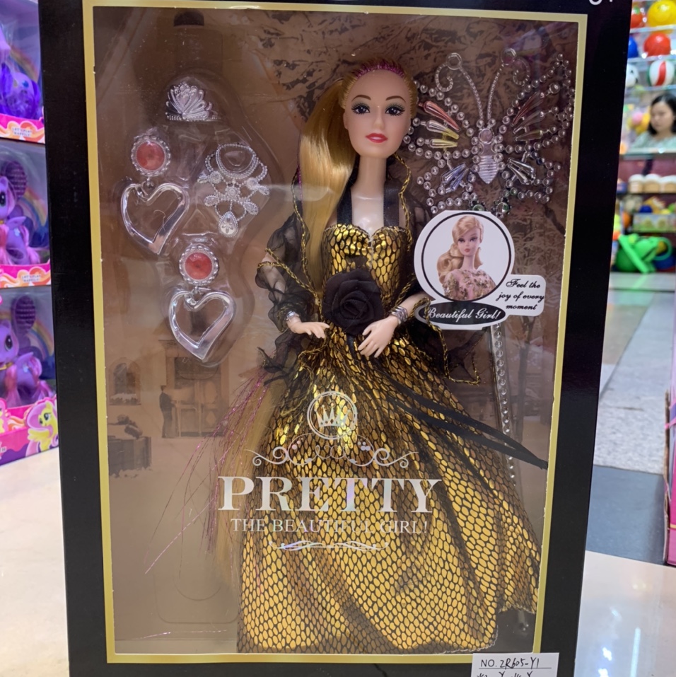 新款女孩过家家萝莉公主芭比洋娃娃礼盒套装玩具货源批发厂家