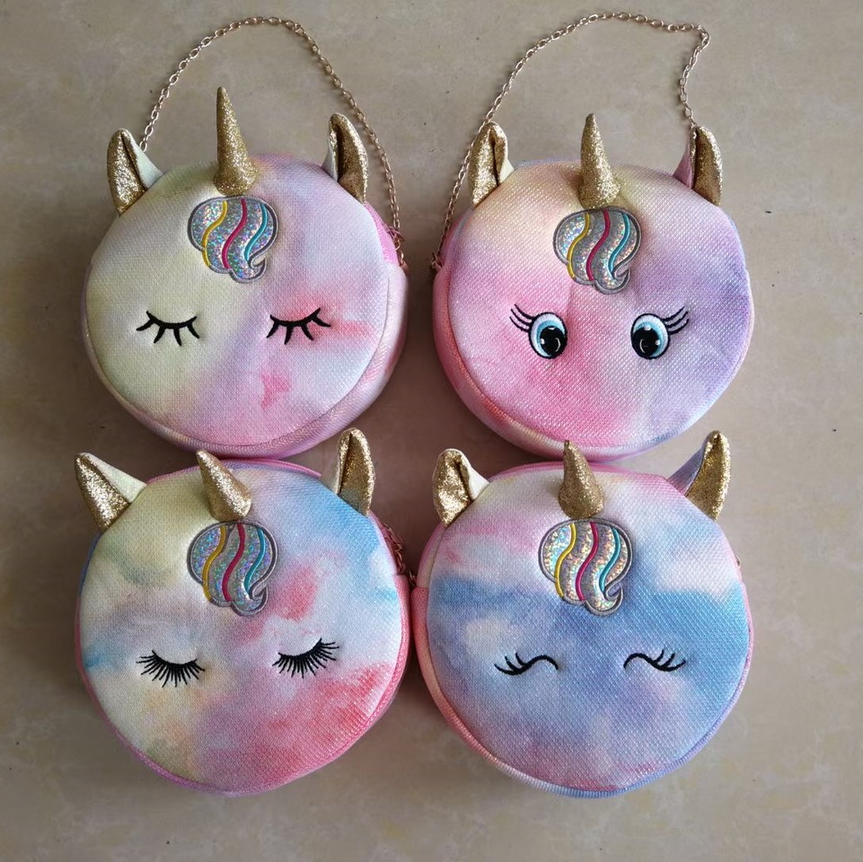 Unicornio cuatro ojos forma peluche mochila visionario juguete 01