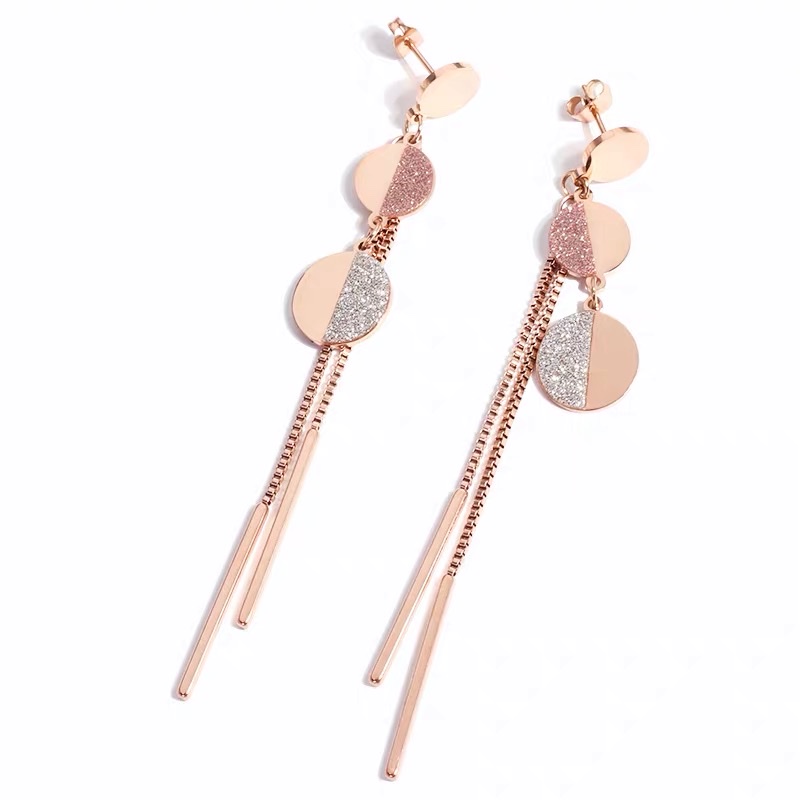 Titanium steel earrings for round faces, slimming and elegant, fashionable long earrings for women, new trend 27 details Picture