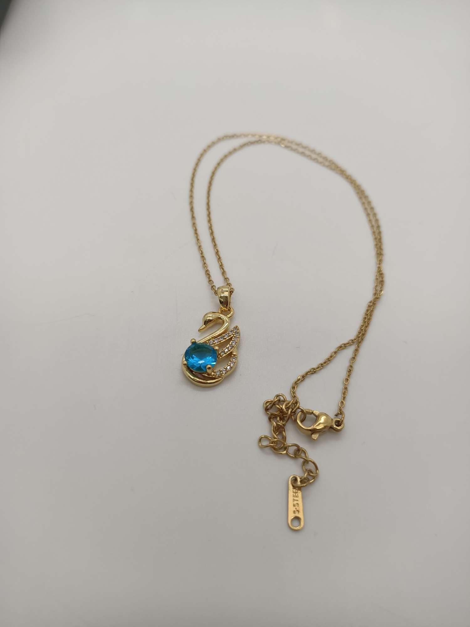 131 European and American simple, niche and high-end K-gold necklace, women's Instagram trendy, light luxury and cold style collarbone necklace Item Picture