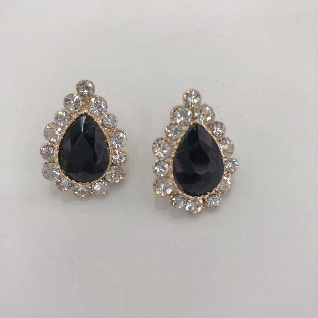 Advanced sense of compact compact full of diamond glass Korean style earrings
