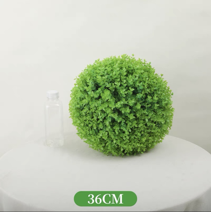 36 Eucalyptus balls