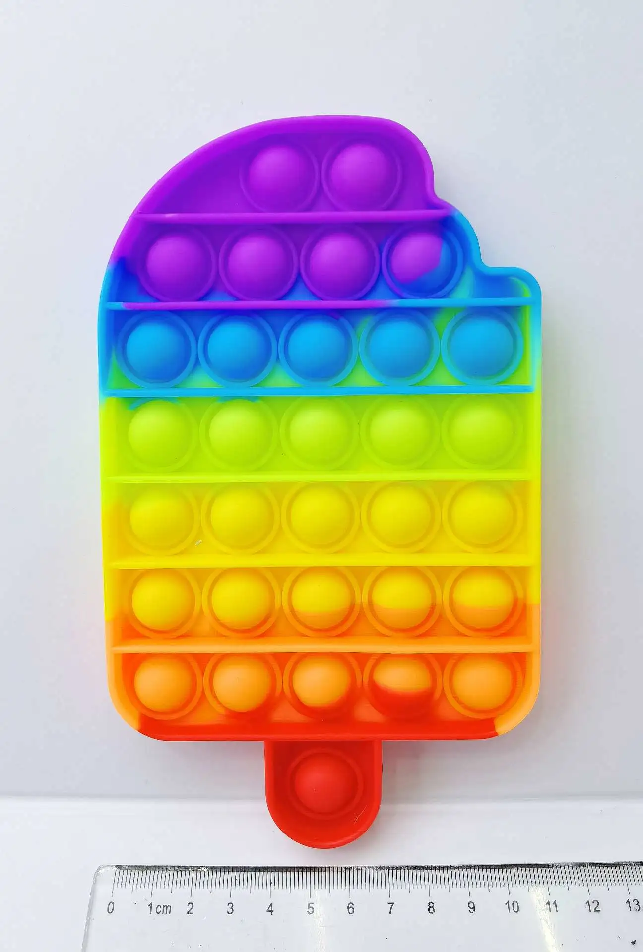 Helado arco iris burbuja diversión ocio entretenimiento descompresión detail image 1