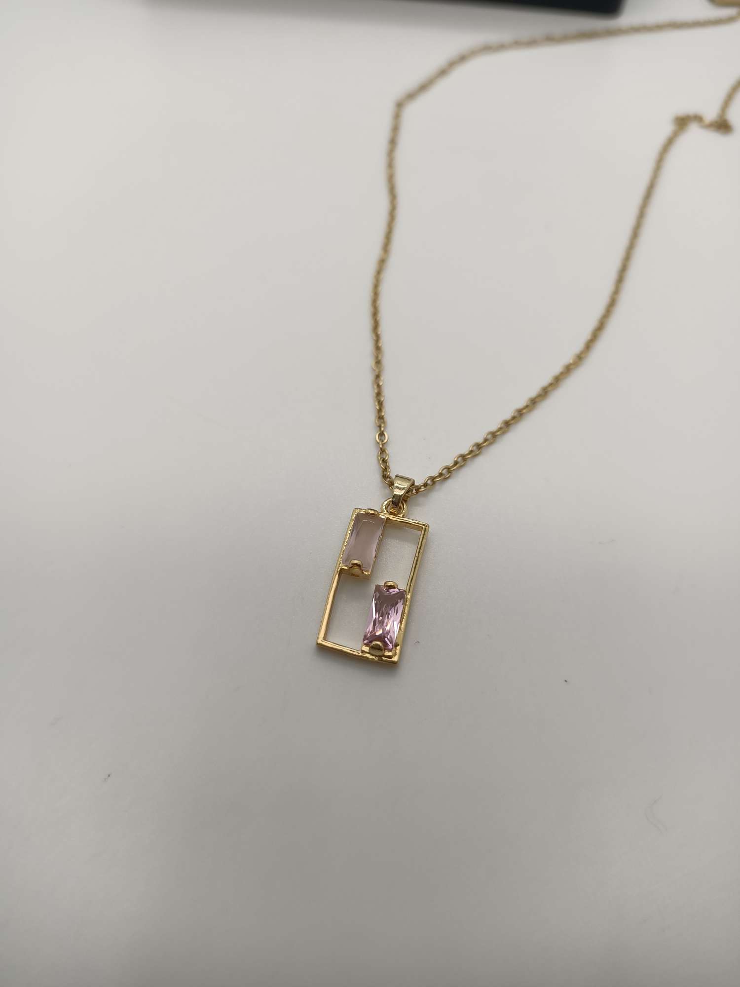 136欧美简约小众高级感K金色项链女ins潮轻奢冷淡风锁骨颈链产品图