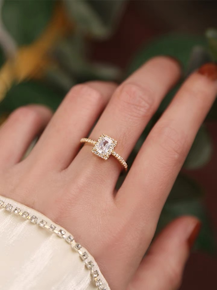 Chenglong Jewelry's dazzling diamond, luxurious Korean style, internet-famous adjustable ring, fashionable and simple index finger ring CL01270-32.5 details Picture