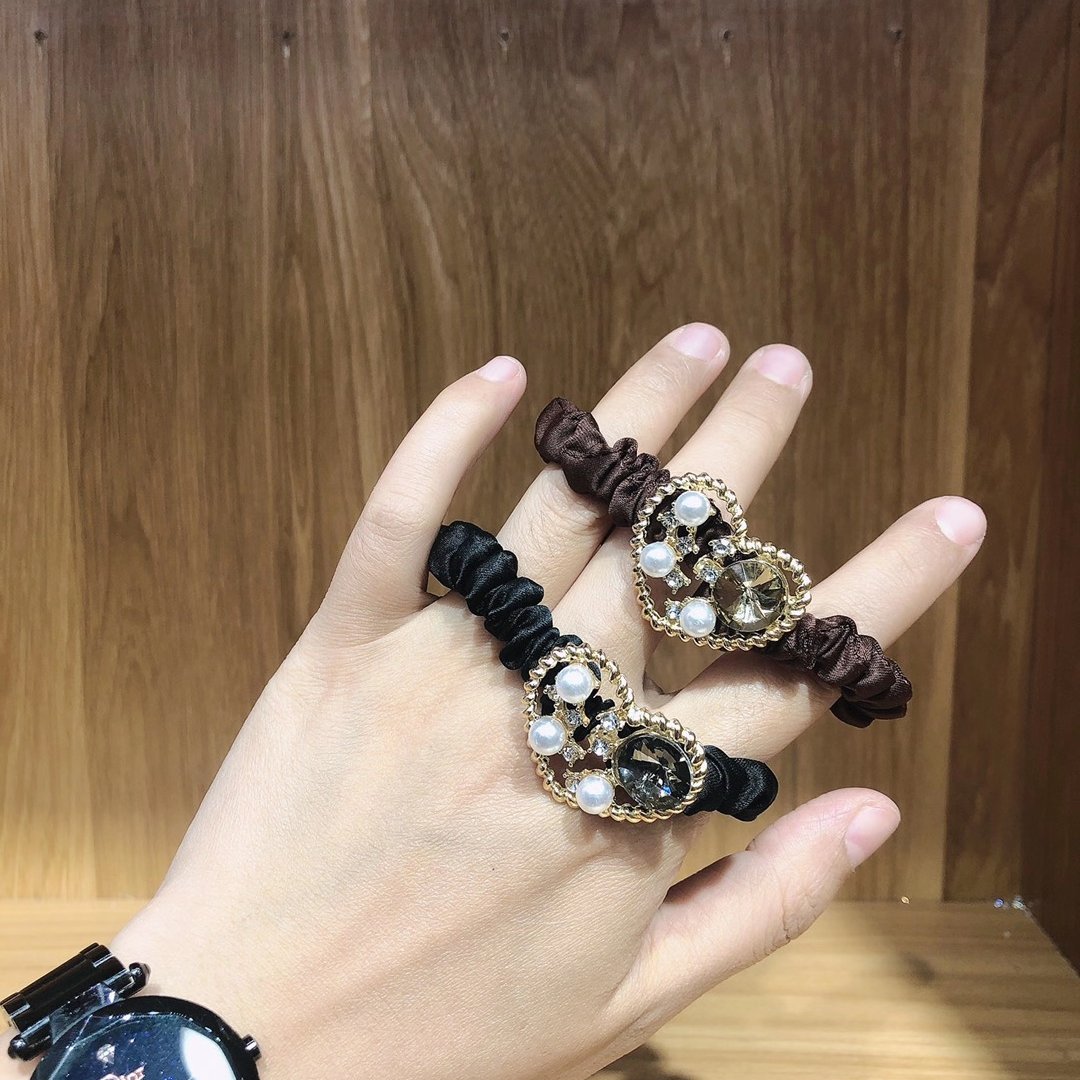 【100 Sets 】 Korean version new leather band bestseller Peach heart string Large Intestine hair band headwear