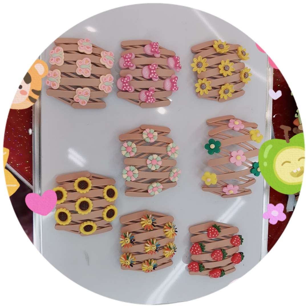 Cartoon children's hair band, new fashionable headwear, girls' daily hair binding and fixation decoration headwear, hair clips, hair clips Application Scenario