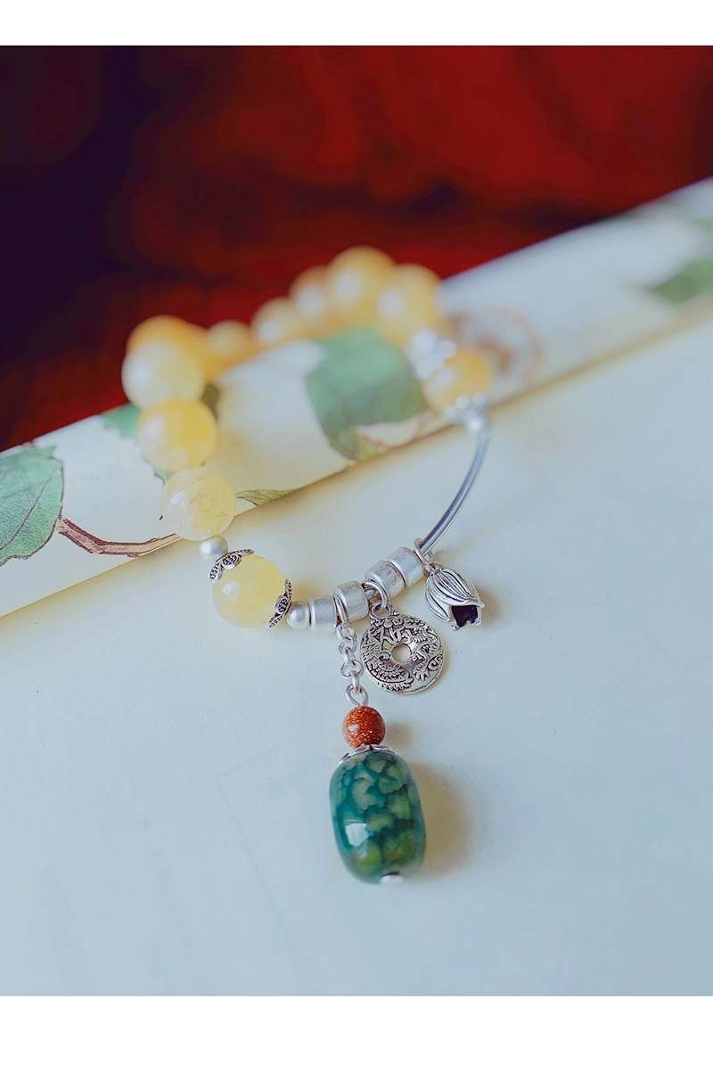 Jingpuli Jewelry amber Hidden silver green agate Korean imported elastic string bracelet Application Scenario